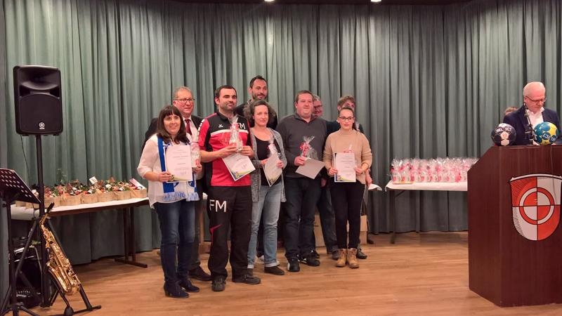 Landkreis Kassel ehrt Handball-Jugendtrainer & -Betreuer