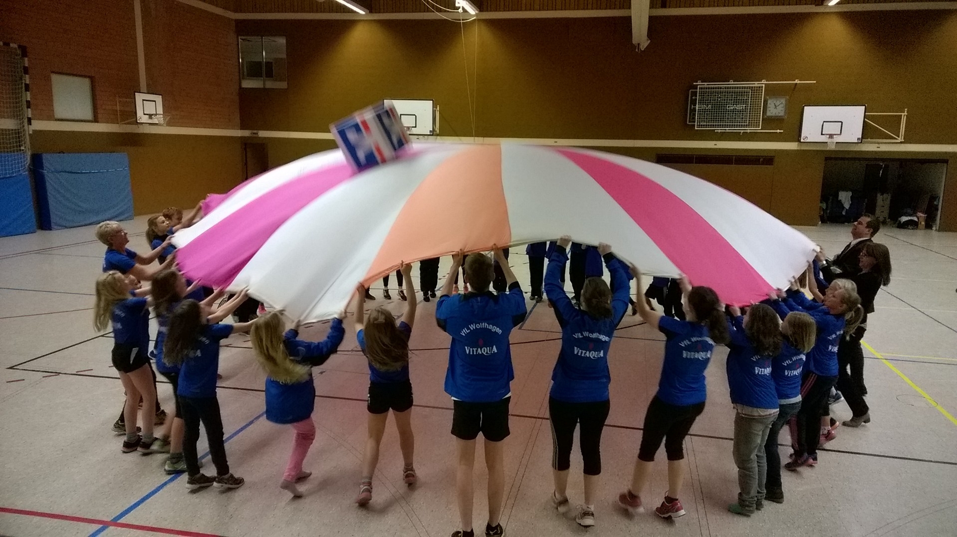 Übungsleiter für das Vater-Mutter-Kind Turnen gesucht