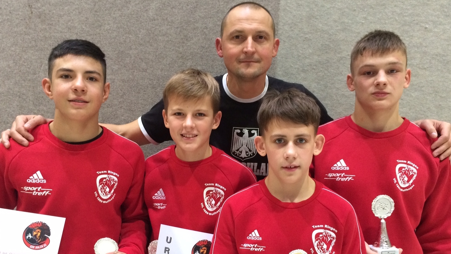 EIL-Meldung: Wölfe beim intern. Turnier nur von deutschen Meistern geschlagen