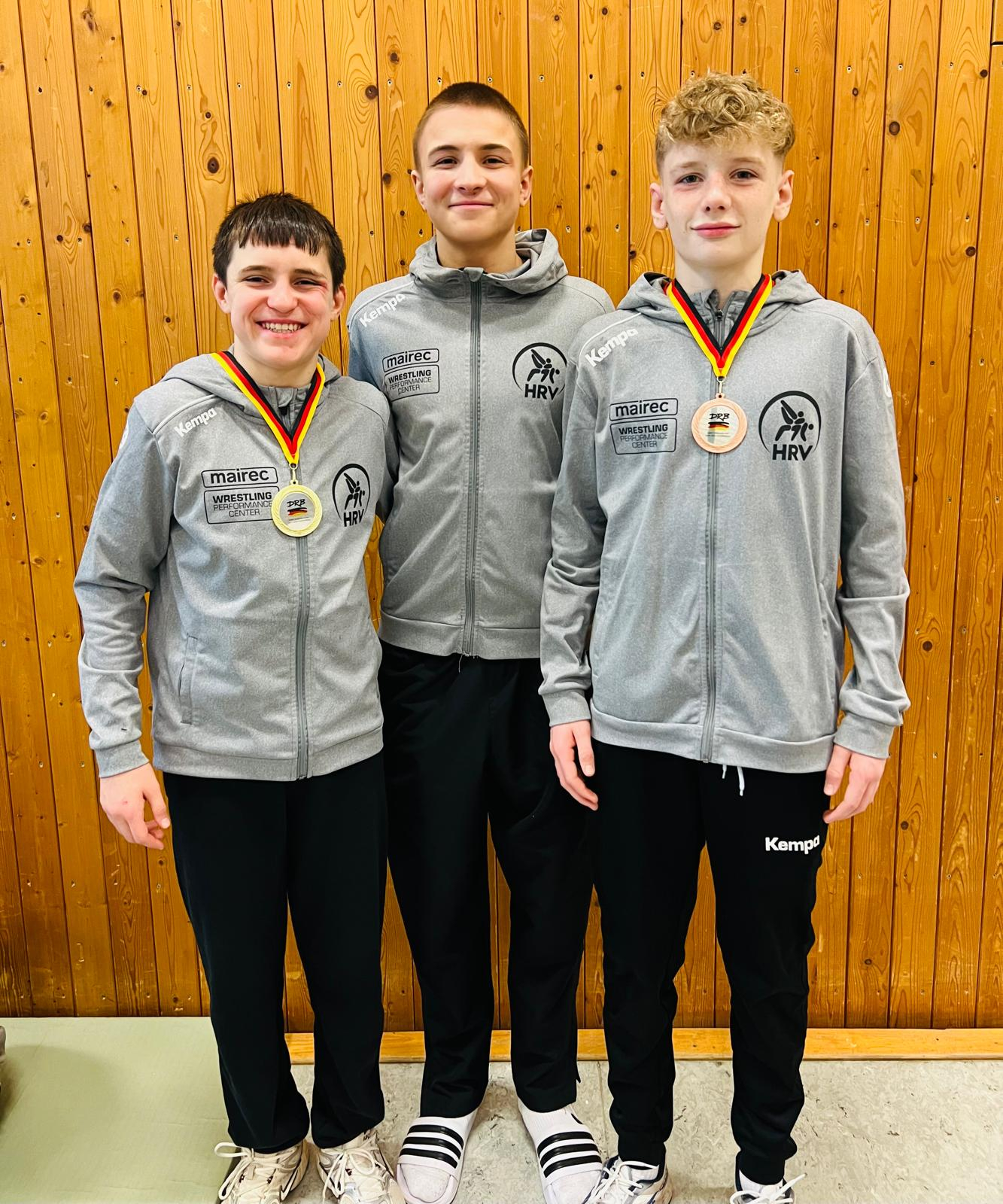 (v.l.) Bogdan, Sebastian, Louis