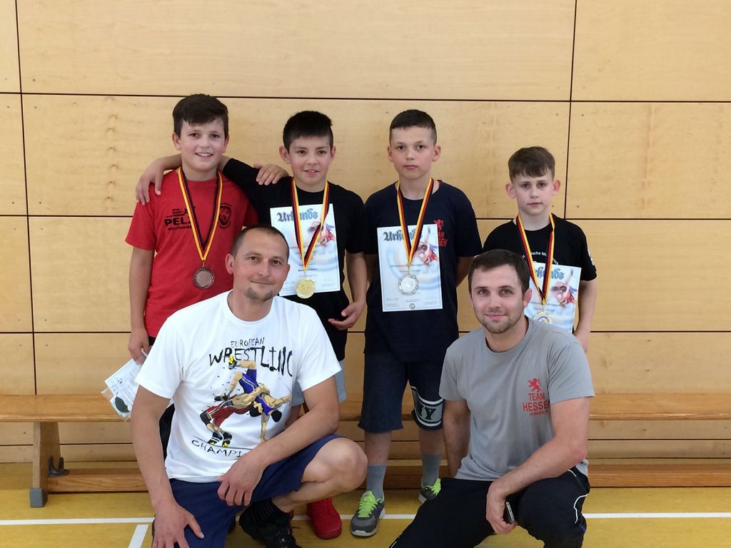 Ringer-Nachwuchs sorgt für Furore: 4 Medaillen bei Mitteldeutschen Meisterschaften!