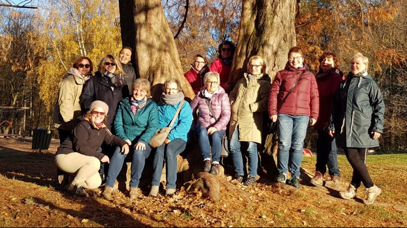 Gymnastik-Damen zum Fitness- und Entspannungswochenende auf dem Sensenstein